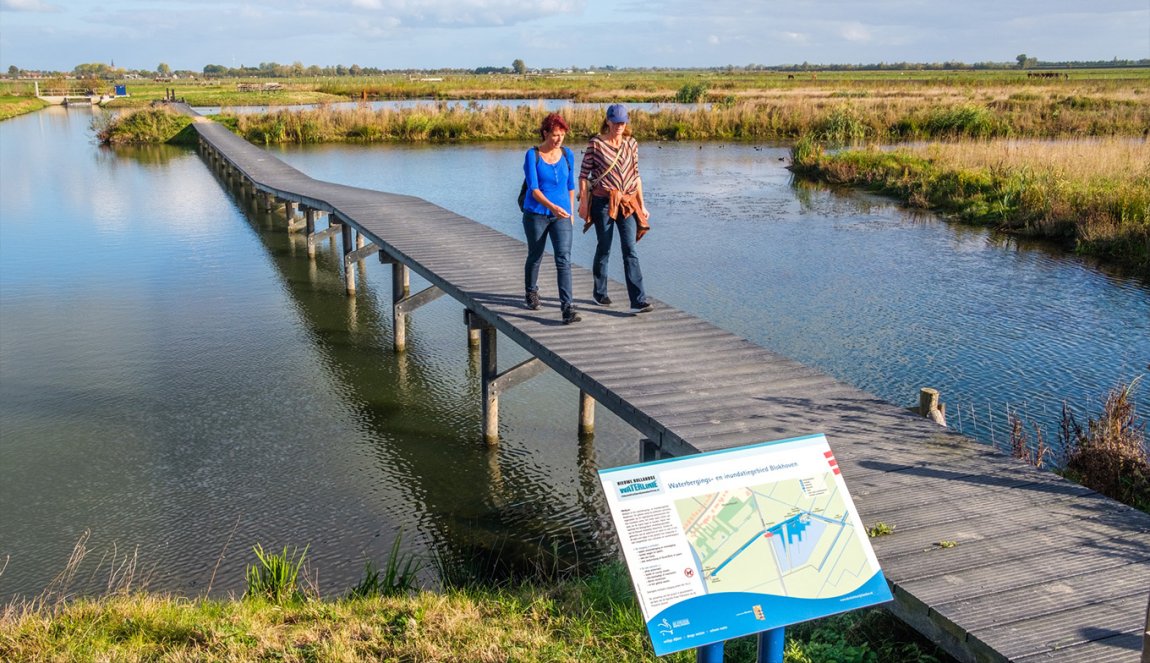 Wandelen in het waterberging- en inundatiegebied Schalkwijk