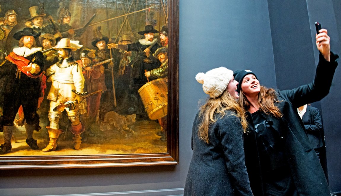 Selfie bij de Nachtwacht in Rijksmuseum